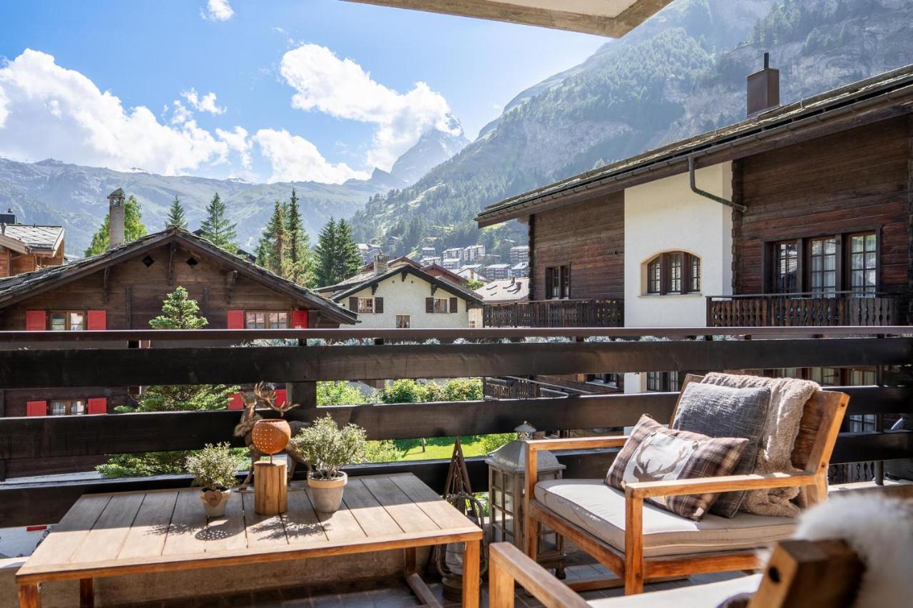Stylish Home With Matterhorn View In The Center 체르마트 외부 사진